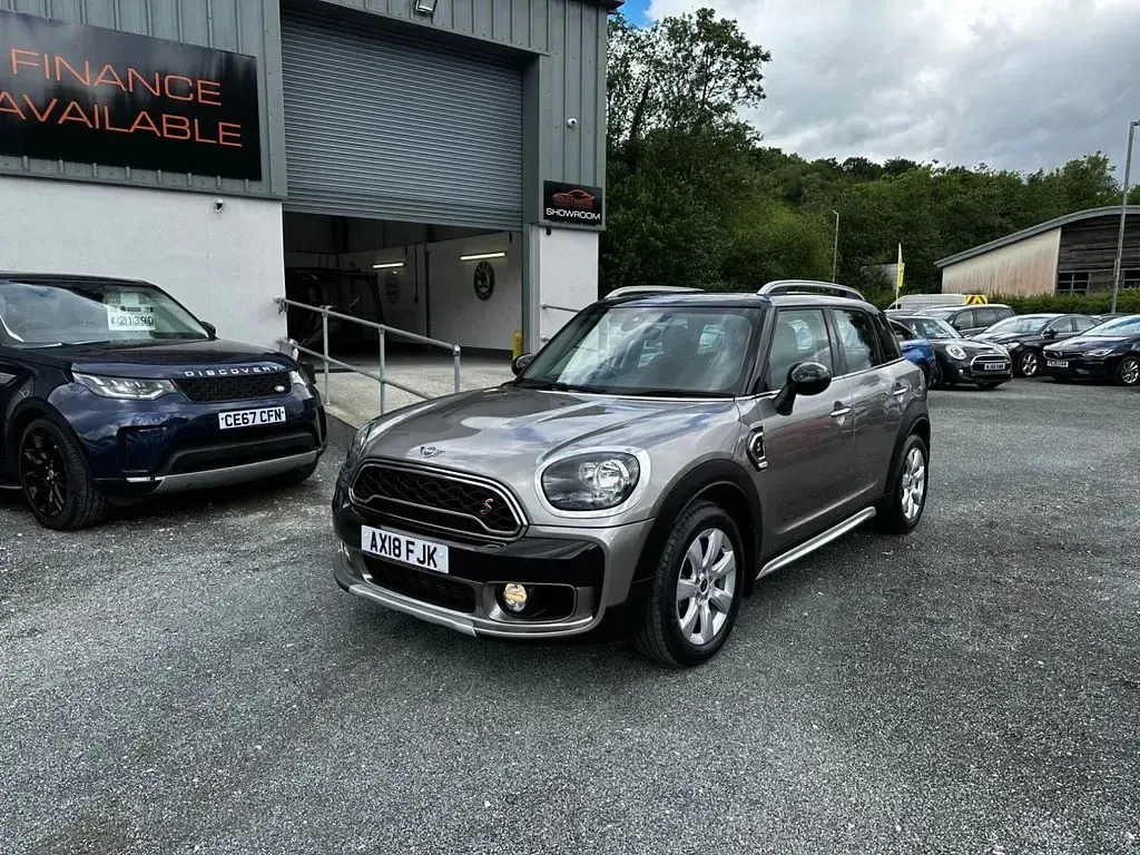 Used Mini Cooper S 192 HP (141 kW) 2018 Silver Hatchback