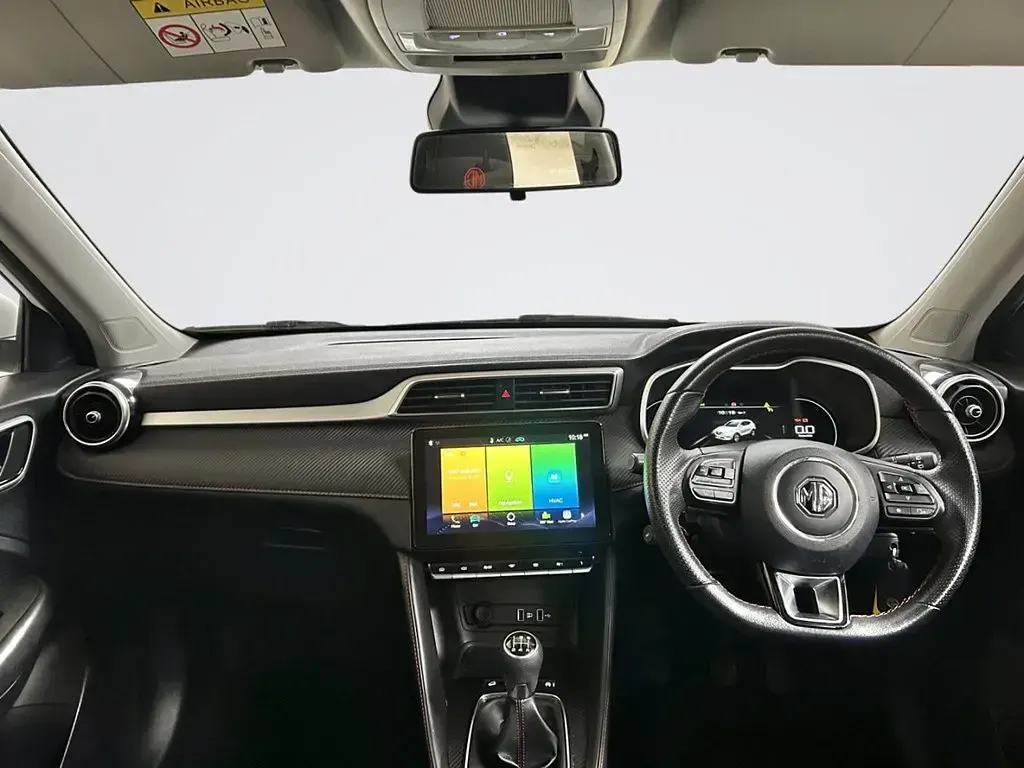 Używany MG ZS Exclusive 106 KM (77 kW) 2022 Biały SUV