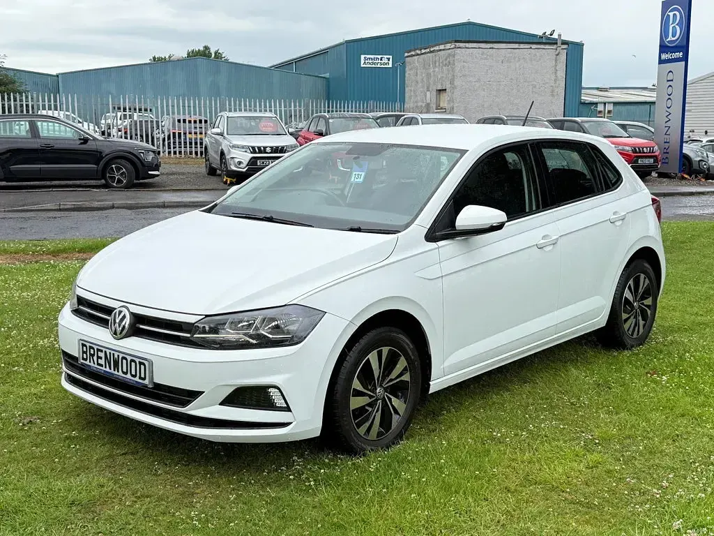 Used VW Polo SE 65 HP (47 kW) 2018 White Hatchback