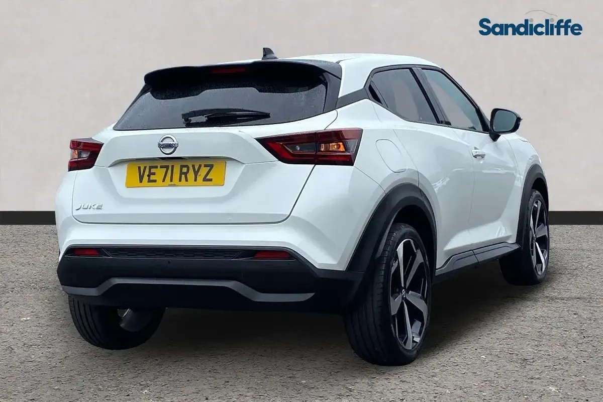 Used Nissan Juke Tekna 114 HP (83 kW) 2023 White SUV