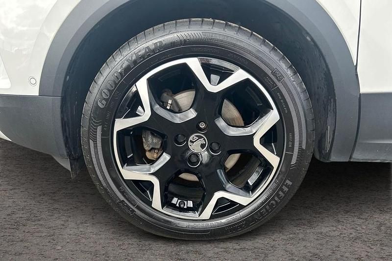 Used Vauxhall Mokka Ultimate 100 kW (136 HP) 2022 White SUV