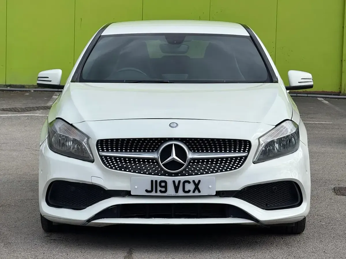 Used Mercedes A180 2015 White Hatchback