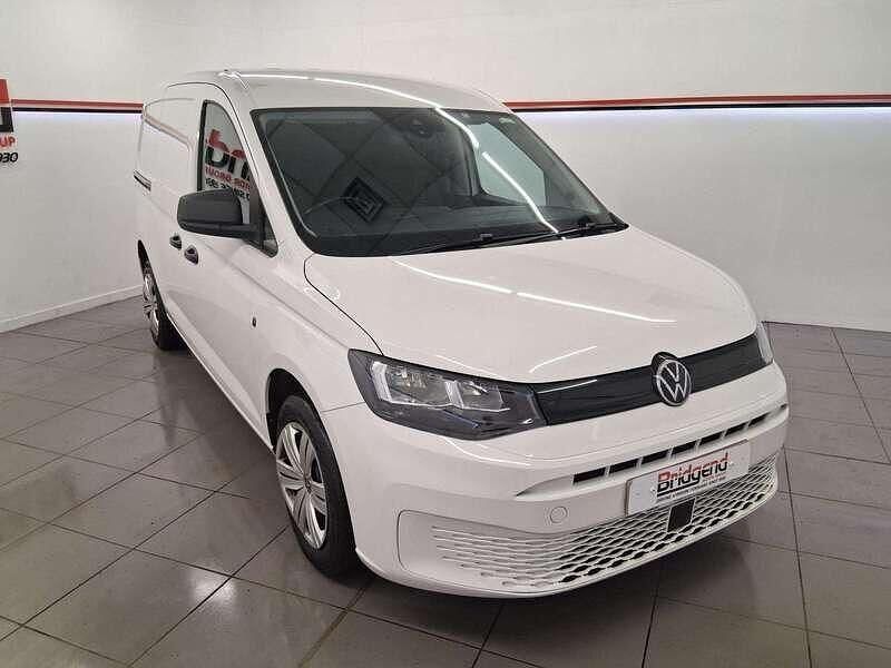 Used VW Caddy Maxi 102 HP (75 kW) 2022 White MPV