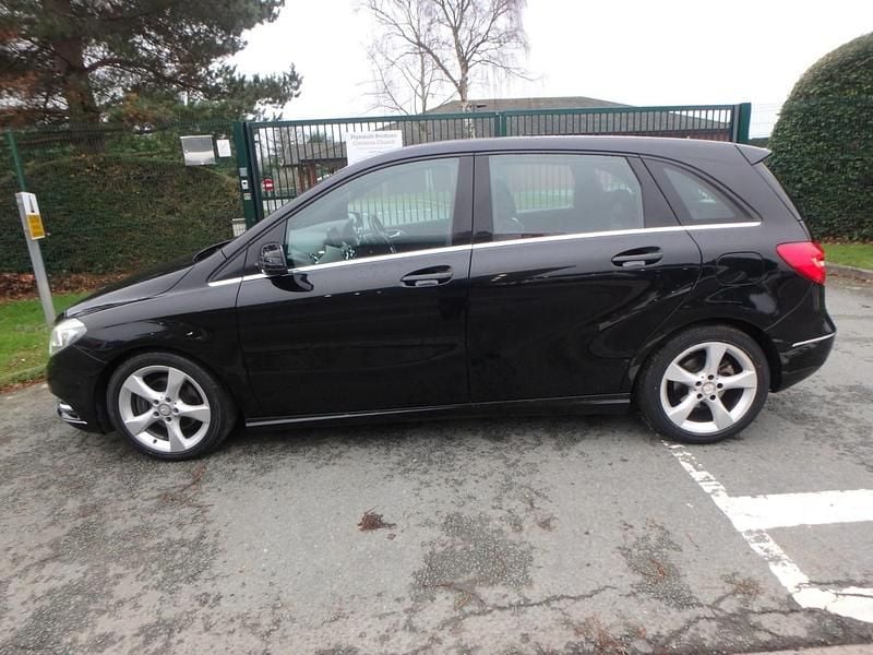 Used Mercedes B180 SE 122 HP (89 kW) 2025 Black MPV