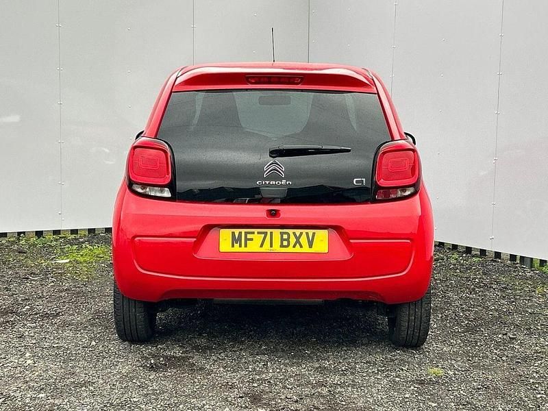 Used Citroën C1 Shine 72 HP (52 kW) 2021 Red Hatchback