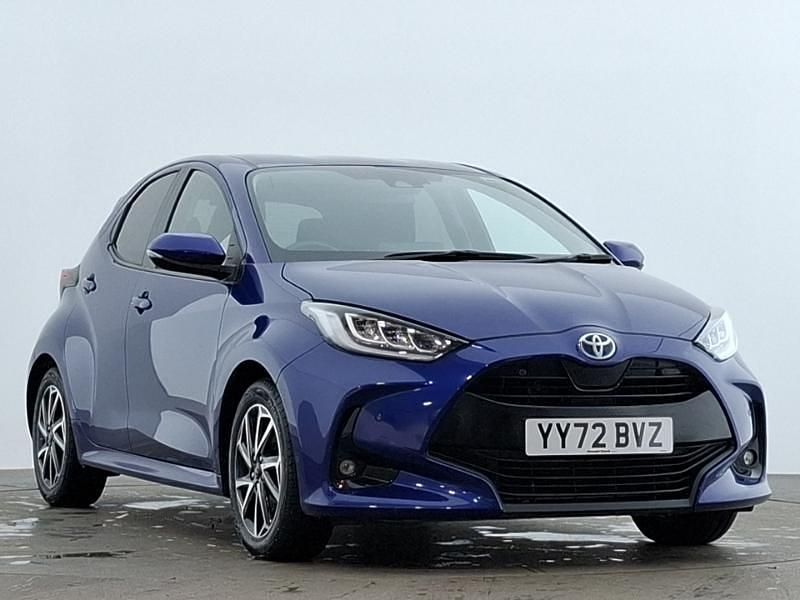 Blue Used 2022 Toyota Yaris Hybrid Design Hatchback | £15,798 (Fair price) - Image 1/4