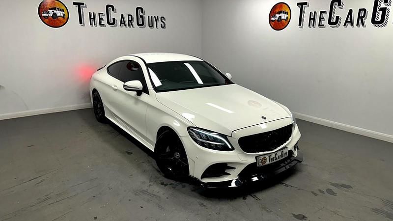 Used Mercedes C200 AMG line 198 HP (145 kW) 2018 White Coupe