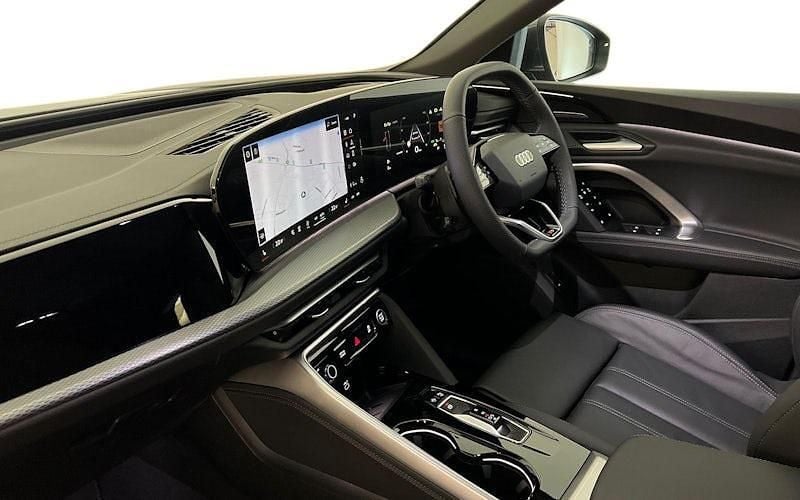 New Audi Q5 S-Line 204 HP (150 kW) 2025 SUV