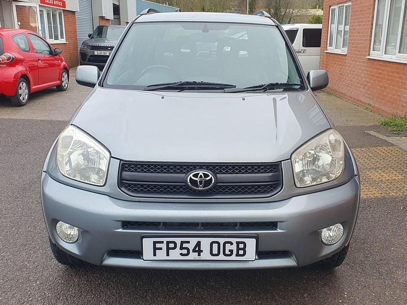 Used Toyota RAV4 147 HP (108 kW) 2004 Green SUV