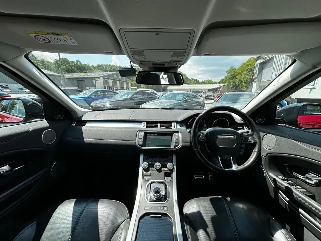 Used Land Rover Range Rover evoque HSE Dynamic 2016 Red Estate