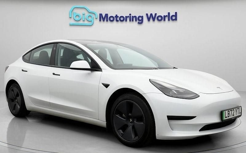 White Used 2022 Tesla Model 3 RWD Sedan | £18,400 (Fair price) - Image 1/4