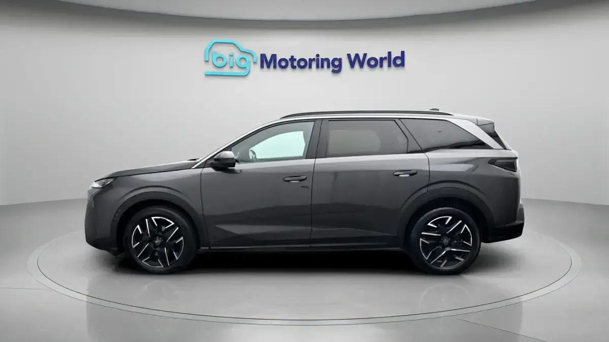 Used Peugeot 5008 Allure 134 HP (98 kW) 2025 Grey SUV