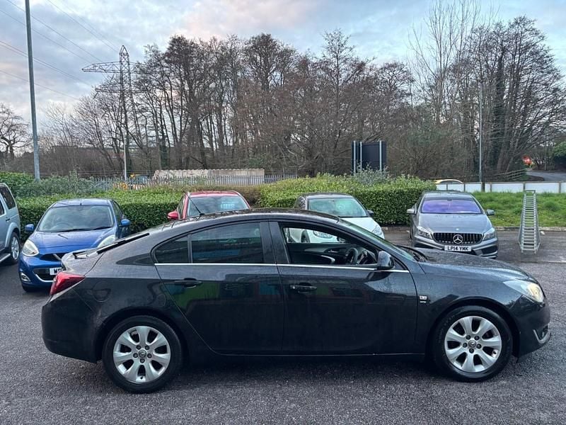 Used Vauxhall Insignia SRi 2016 Black Hatchback