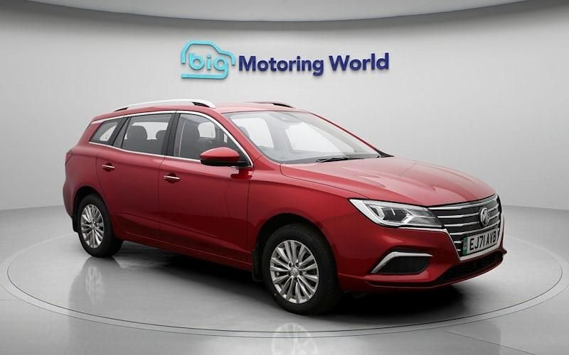 Begagnad MG MG5 EV Exclusive 114 kW (156 HK) 2021 Röd Kombi