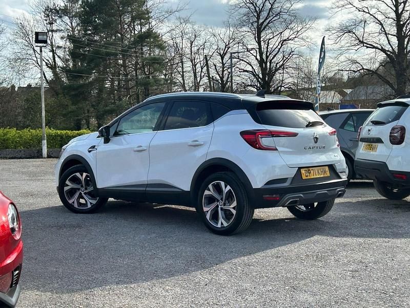 Used Renault Captur R.S. 2022 White SUV
