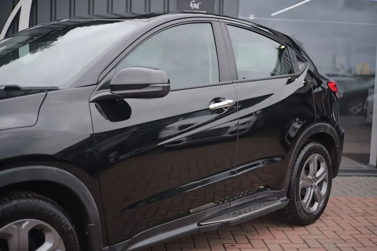 Used Honda HR-V SE 120 HP (88 kW) 2016 Black SUV