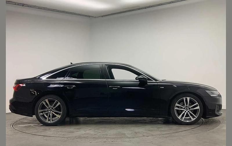 Usado Audi A6 S-Line 200 HP (147 kW) 2023 Preto Sedan
