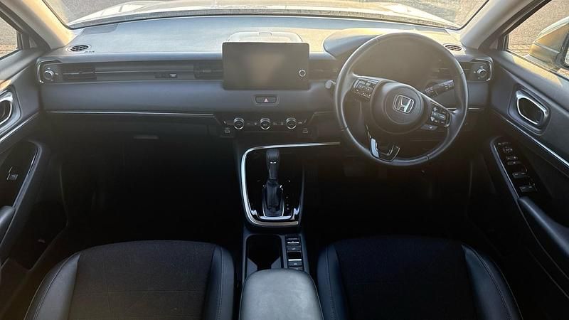 Used Honda HR-V Advance 131 HP (96 kW) 2023 White SUV