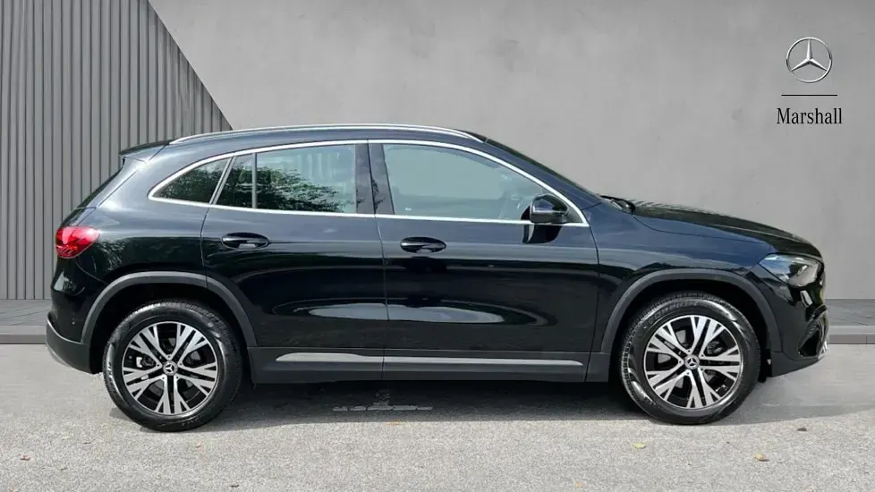 Used Mercedes GLA200 Executive 150 HP (110 kW) 2026 Black SUV