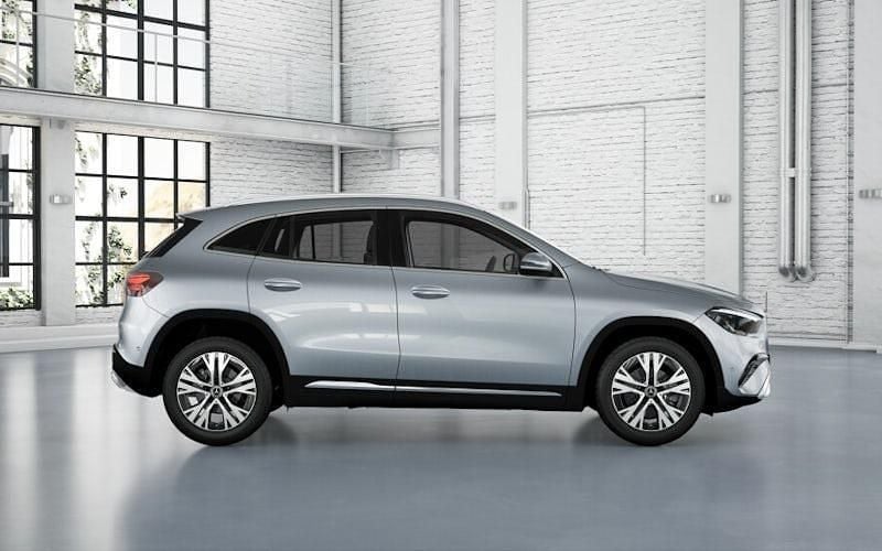 New Mercedes GLA200 Executive 163 HP (119 kW) 2026 SUV