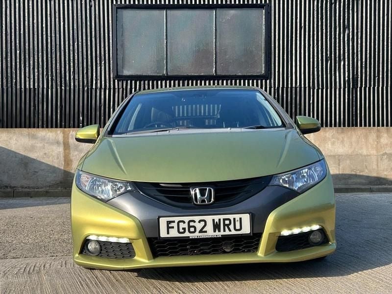 Used Honda Civic EX 150 HP (110 kW) 2012 Yellow Hatchback