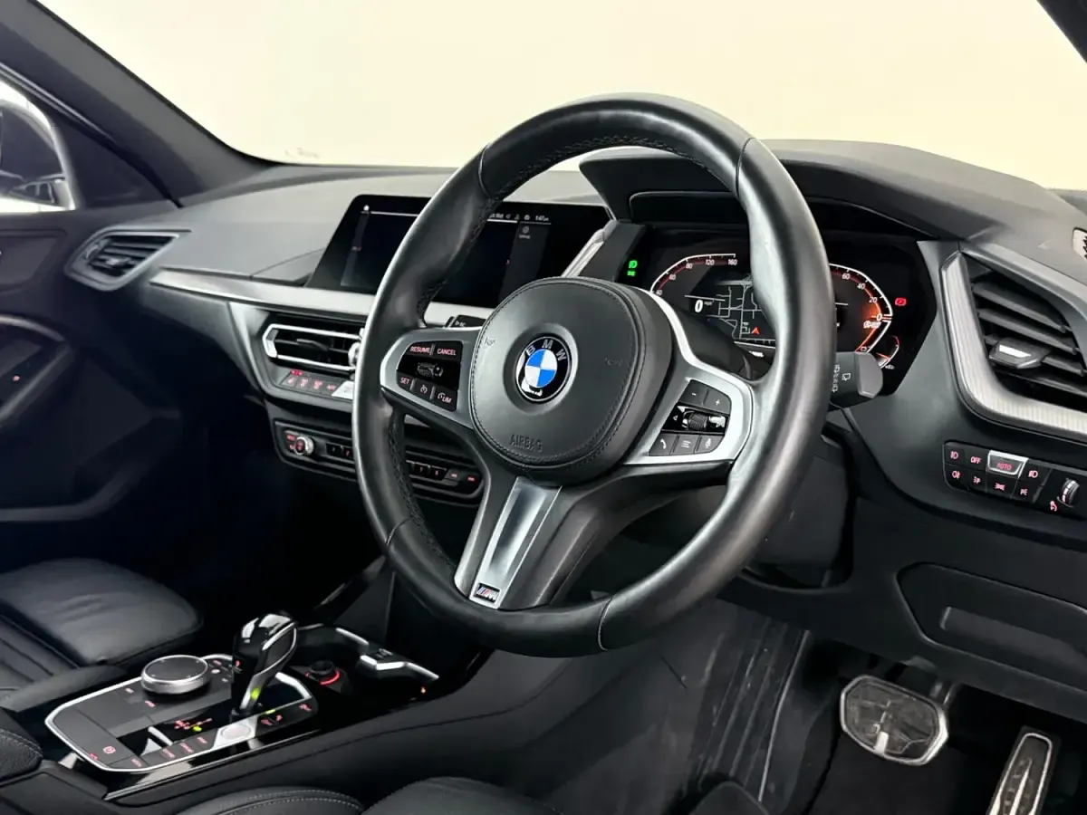 Used BMW 118 M Sport 136 HP (100 kW) 2021 Black Hatchback