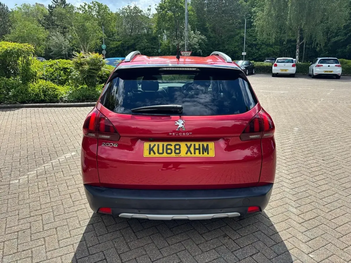 Used Peugeot 2008 Allure Premium 82 HP (60 kW) 2019 Red SUV