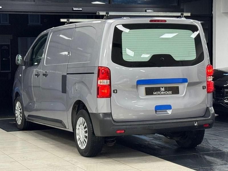 Used Toyota Proace 120 HP (88 kW) 2021 Grey MPV