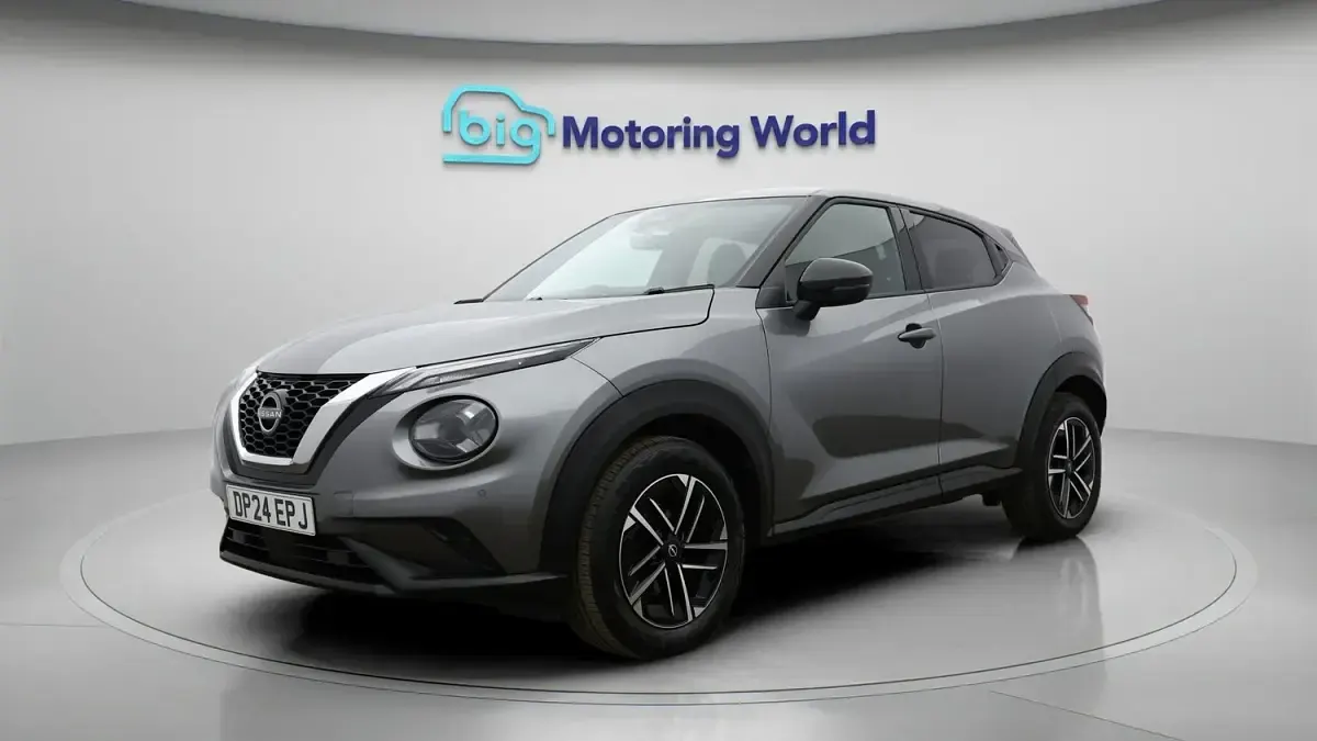 Used Nissan Juke N-Connecta 114 HP (83 kW) 2024 Grey SUV