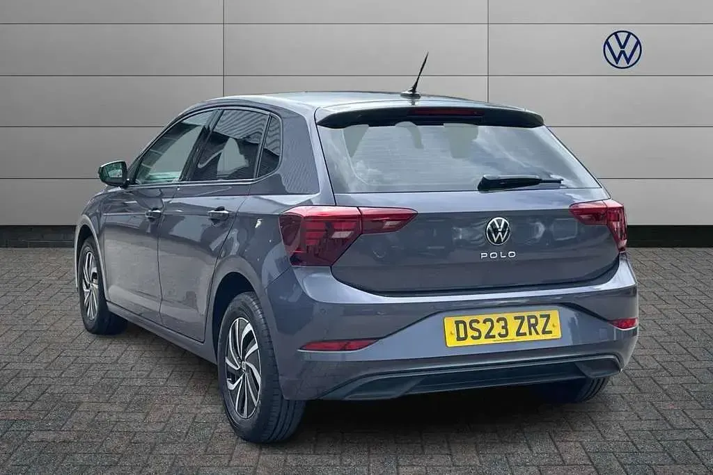 Used VW Polo Life 95 HP (69 kW) 2023 Grey Hatchback