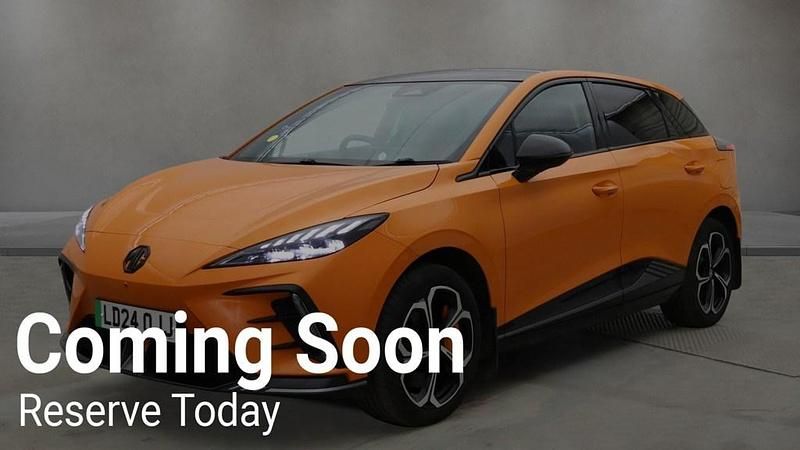 Used MG MG4 EV 319 kW (435 HP) 2024 Orange Hatchback