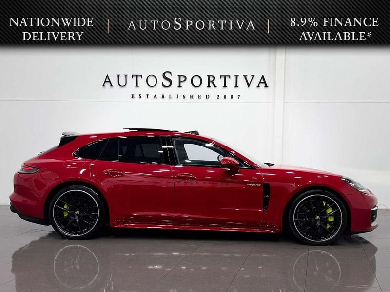 Used Porsche Panamera Platinum Edition 456 HP (335 kW) 2023 Red Estate