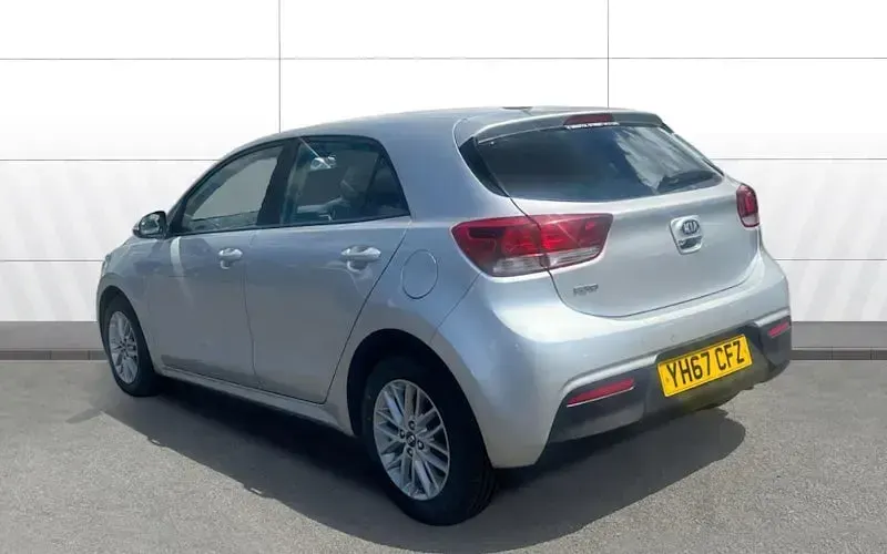 Used Kia Rio 99 HP (72 kW) 2020 Hatchback