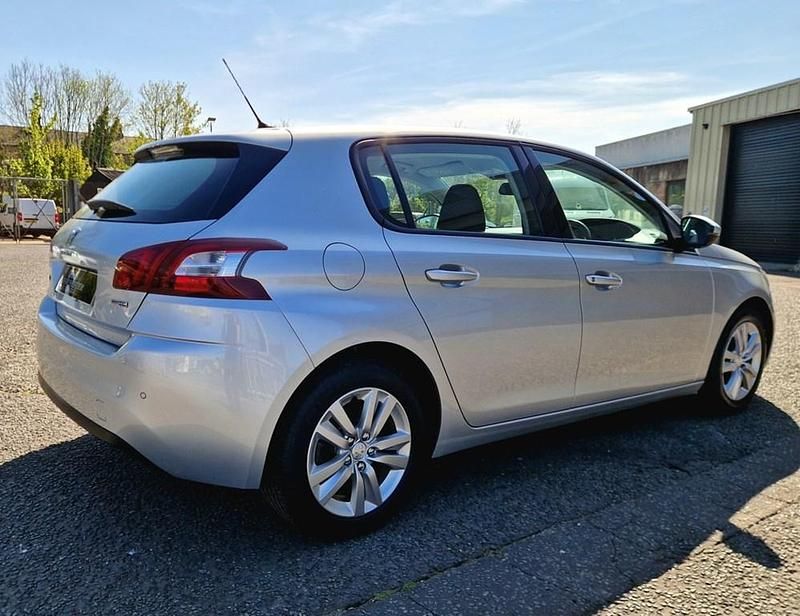 Gebraucht Peugeot 308 Active 2016 Silber Kleinwagen
