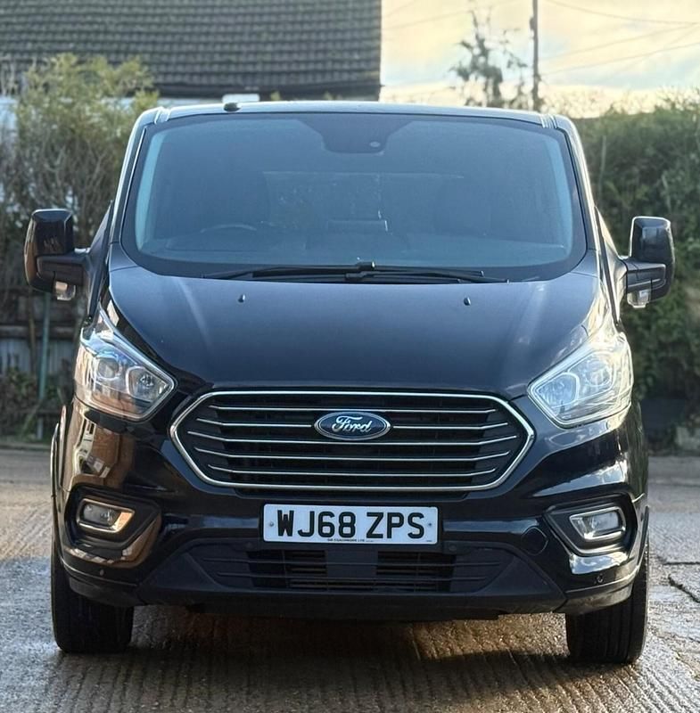 Used Ford Tourneo Custom Titanium 130 HP (95 kW) 2018 Black Van