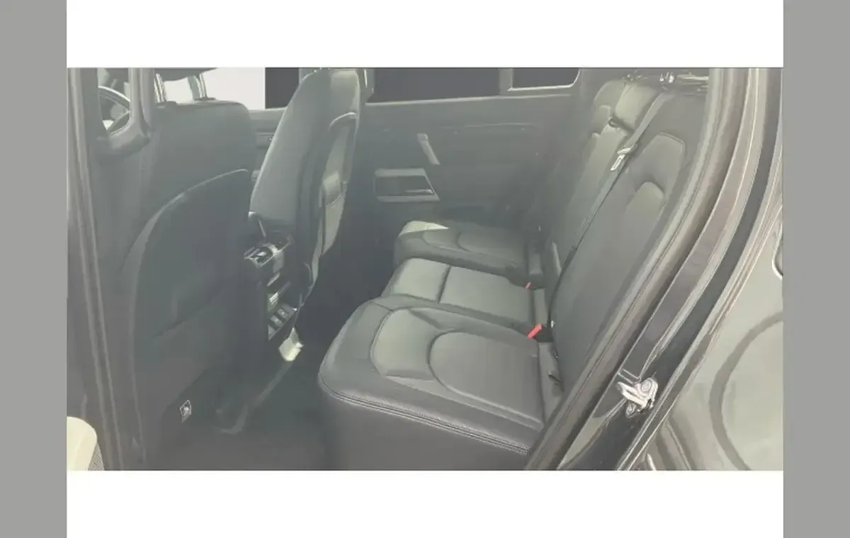 Used Land Rover Defender HSE Dynamic 296 HP (217 kW) 2023 Grey SUV