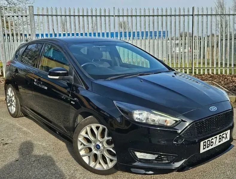 Used Ford Focus ST-Line 150 HP (110 kW) 2017 Black Hatchback