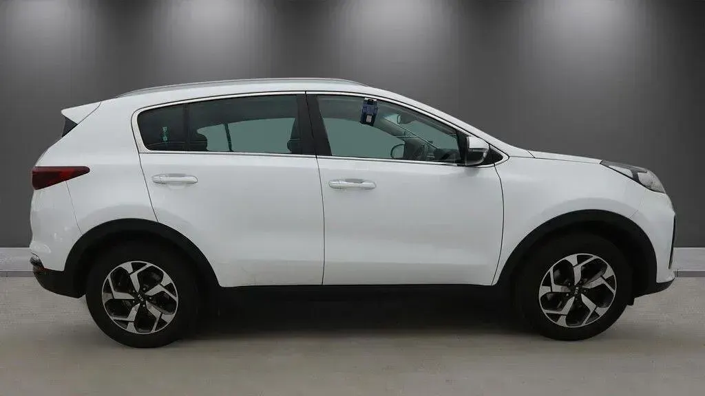 Used Kia Sportage 177 HP (130 kW) 2019 White SUV