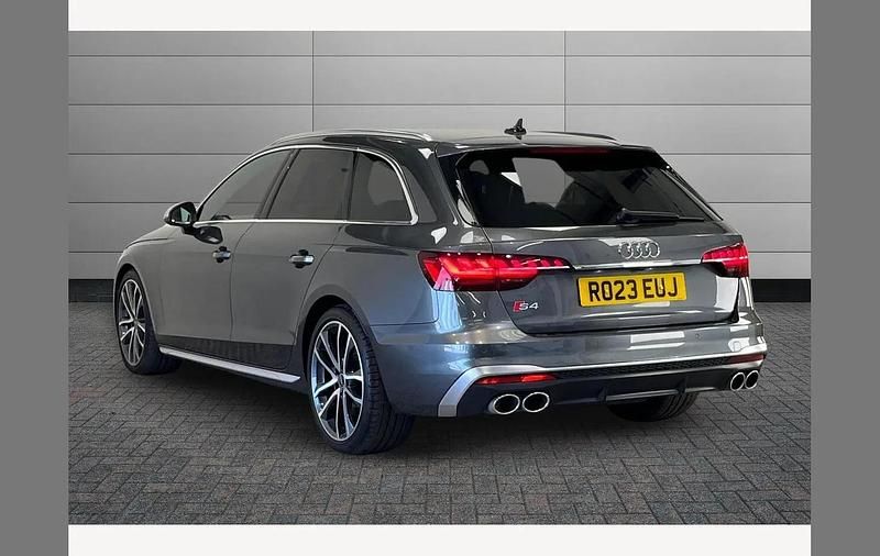 Used Audi S4 Design 341 HP (250 kW) 2023 Grey Estate