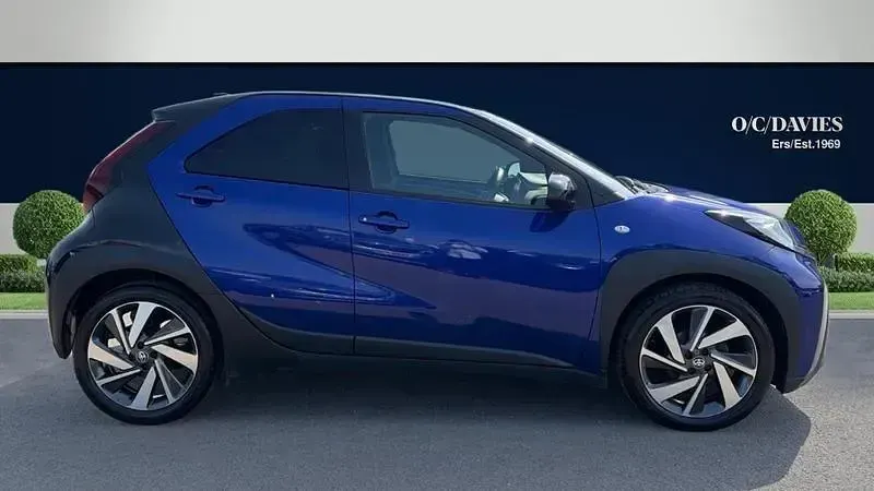 Used Toyota Aygo X 72 HP (52 kW) 2022 Blue SUV