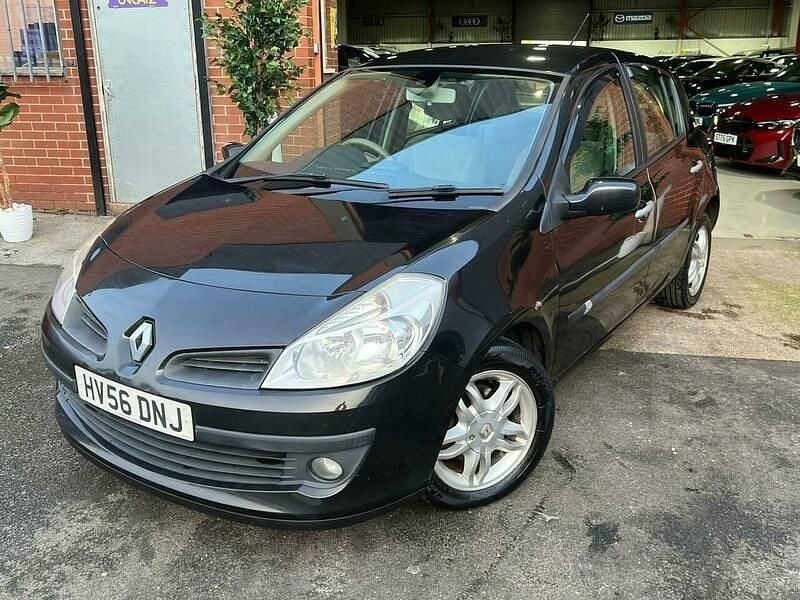 Used Renault Clio II Privilege 111 HP (81 kW) 2006 Black Hatchback