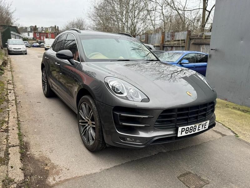 Used Porsche Macan Turbo 400 HP (294 kW) 2014 Grey SUV
