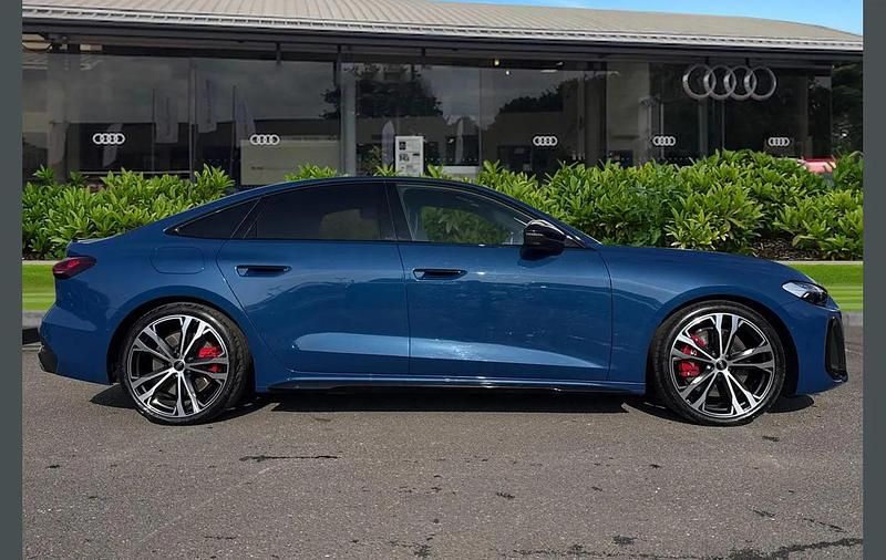 Used Audi S5 Advanced 367 HP (269 kW) 2025 Blue Estate