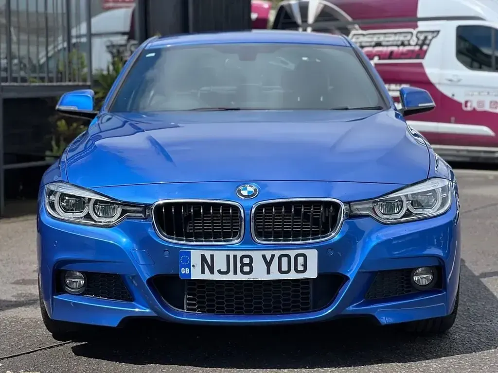 Usado BMW 330e M Sport 2018 Azul Berlina
