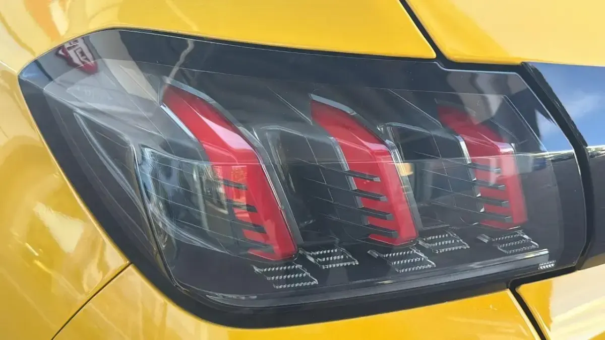 Used Peugeot 208 Allure+ 99 HP (72 kW) 2023 Yellow Hatchback