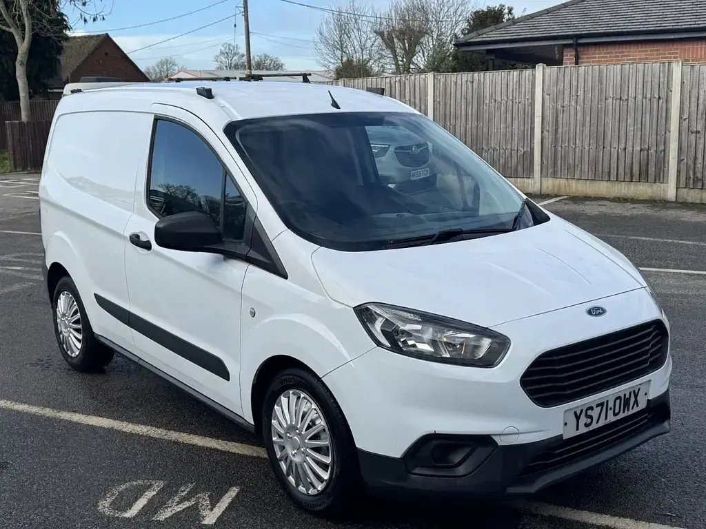 Usado Ford Transit S 100 CV (73 kW) 2022 Blanco Van