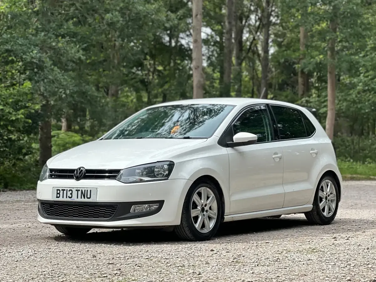 Used VW Polo Edition 85 HP (62 kW) 2013 White Hatchback