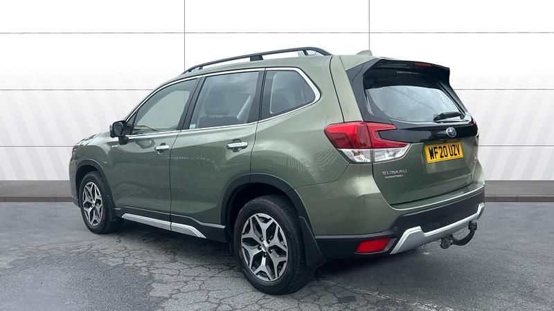 Używany Subaru Forester XE 150 KM (110 kW) 2020 Zielony SUV