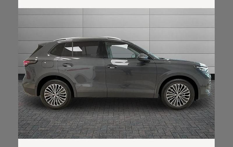 Used VW Tiguan Match 150 HP (110 kW) 2025 Grey SUV