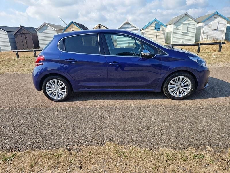 Used Peugeot 208 Allure 2017 Blue Hatchback